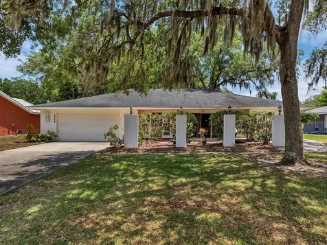 4833 Palm Aire Drive Sarasota FL 34243