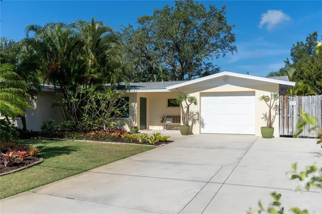 4424 Alhambra Avenue Sarasota FL 34231