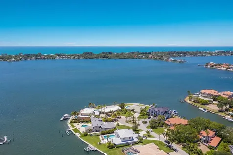 7693 Cove Terrace Sarasota FL 34231