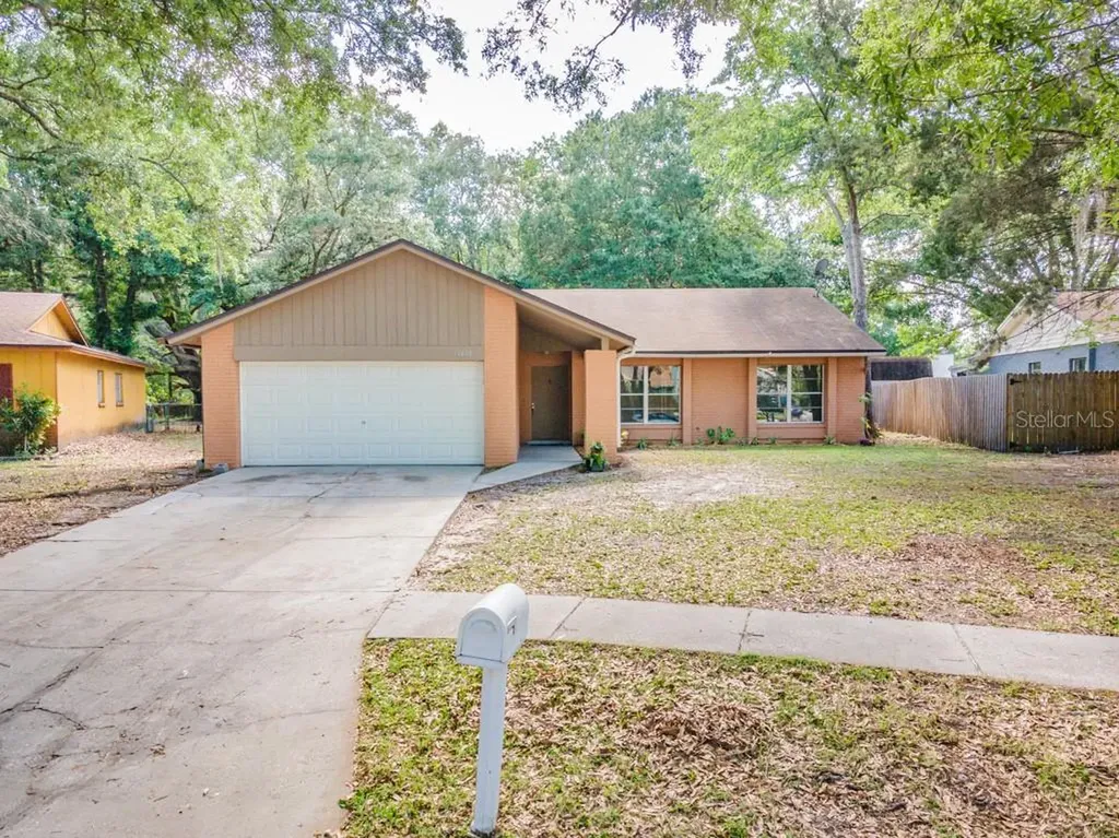 13830 Cherry Creek Drive Tampa FL 33618