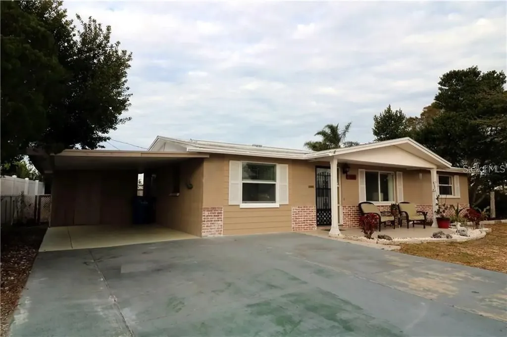 2313 Tahitian Drive Holiday FL 34691