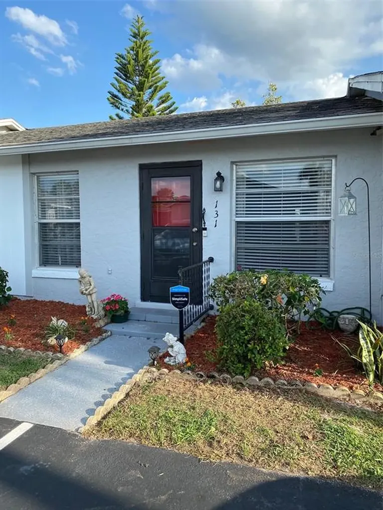 131 Lake Villa Way Kissimmee FL 34743