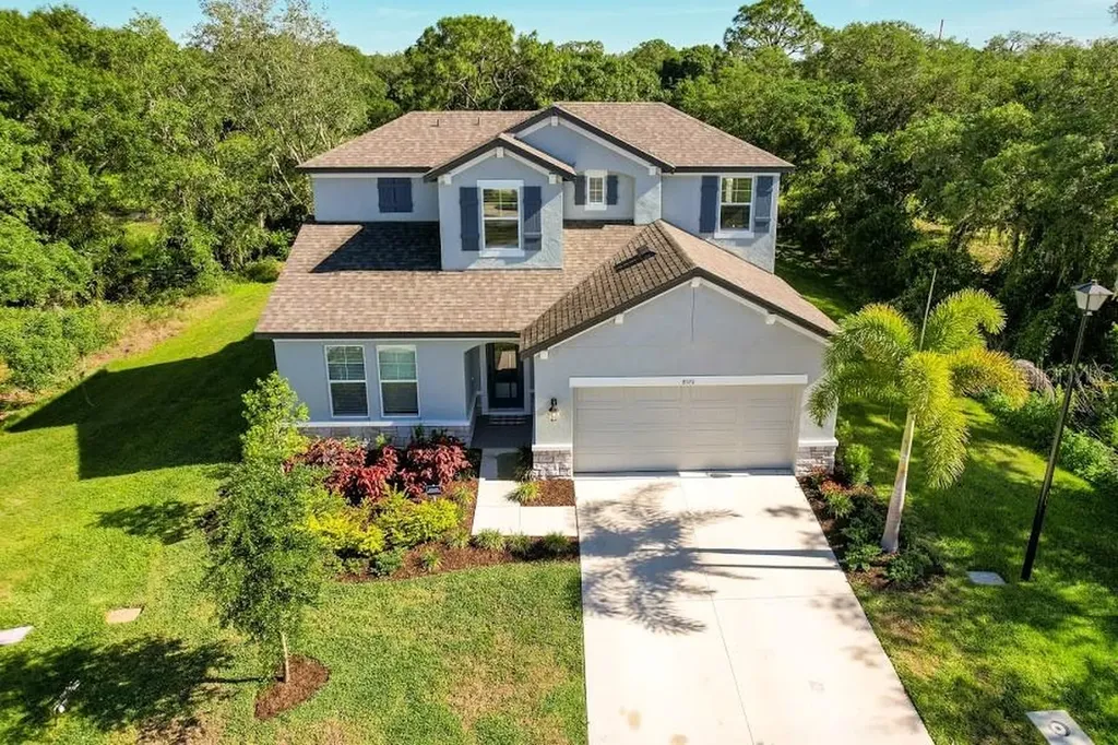 8570 Whispering Street Sarasota FL 34240