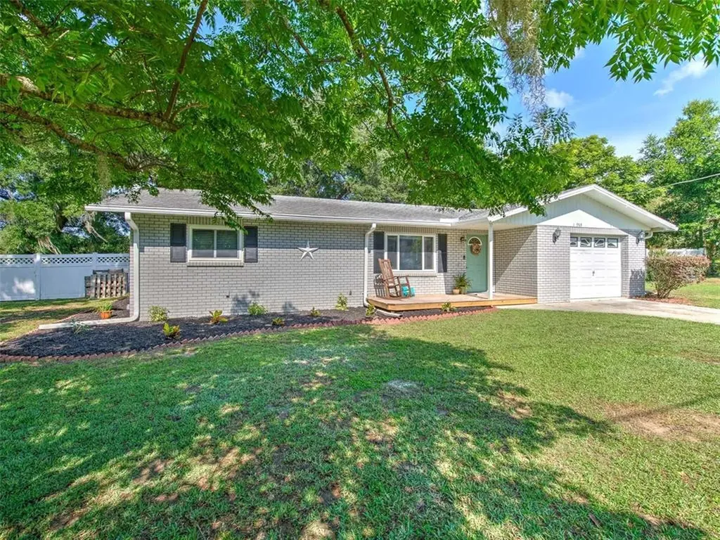 11935 Orangewood Drive Dade City FL 33525