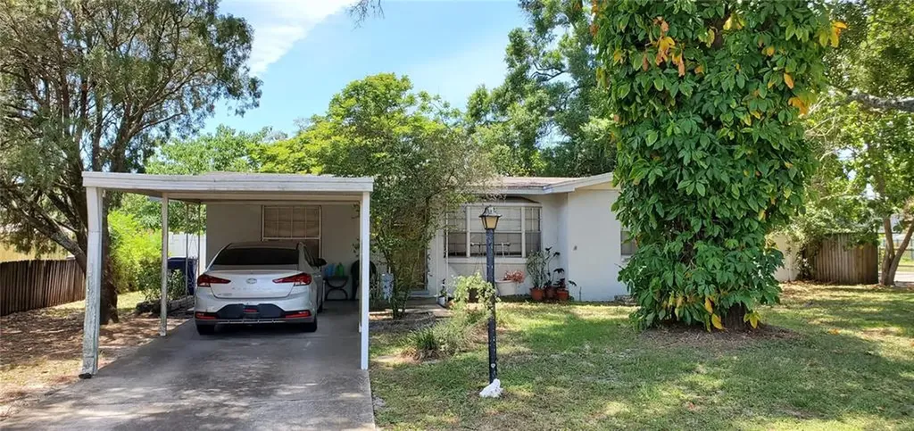 2104 W Norfolk Street Tampa FL 33604