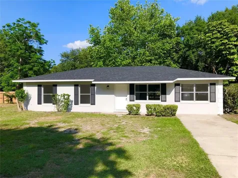 1299 Cedar Avenue Tavares FL 32778