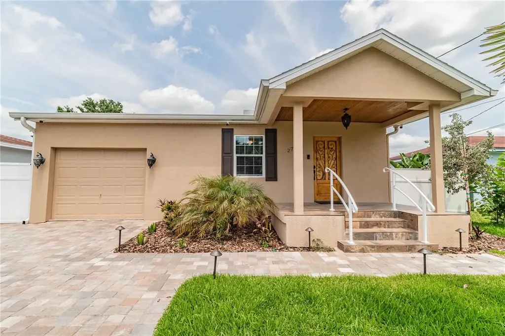 2707 W Leroy Street Tampa FL 33607
