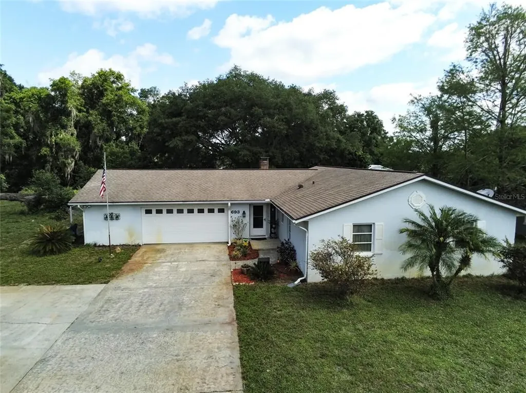 693 E Kentucky Avenue Deland FL 32724