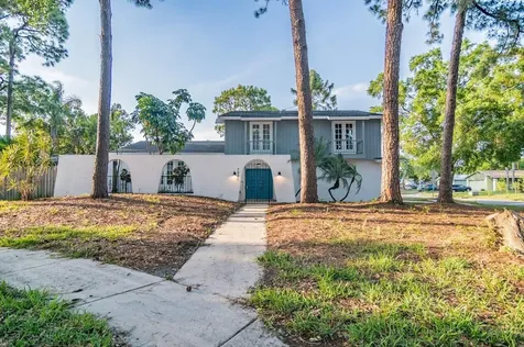 7001 Forestview Court Tampa FL 33634
