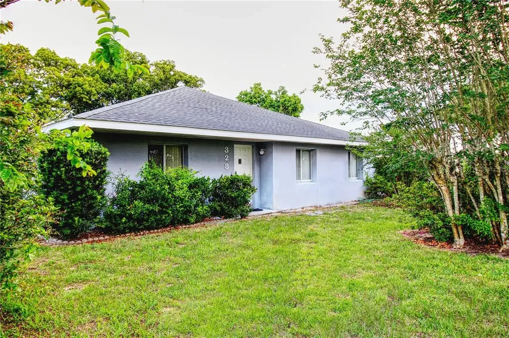 328 W 5th Street Frostproof FL 33843