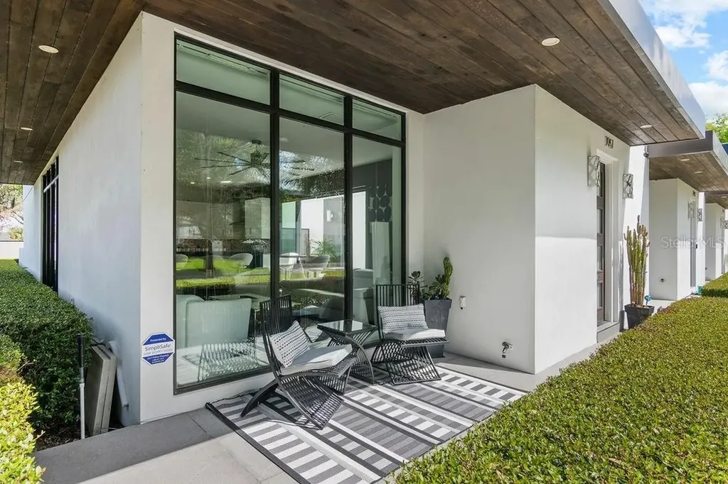 1051 N Kentucky Avenue Winter Park FL 32789