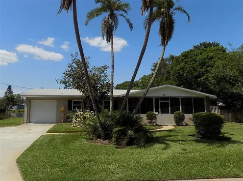 1417 81st Avenue N St Petersburg FL 33702