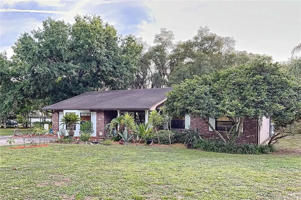 1160 Cephia Street Lake Wales FL 33853