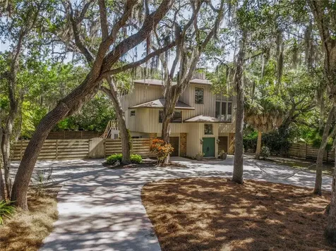 2373 Fiesta Drive Sarasota FL 34231