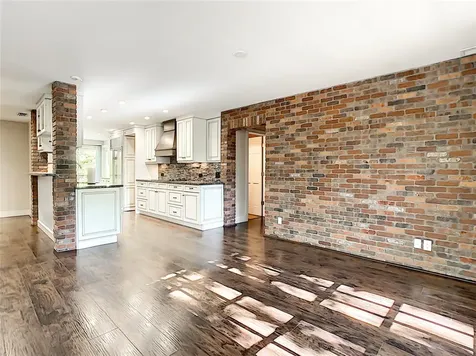 2373 Fiesta Drive Sarasota FL 34231