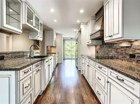 2373 Fiesta Drive Sarasota FL 34231