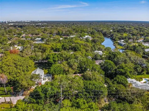 2373 Fiesta Drive Sarasota FL 34231