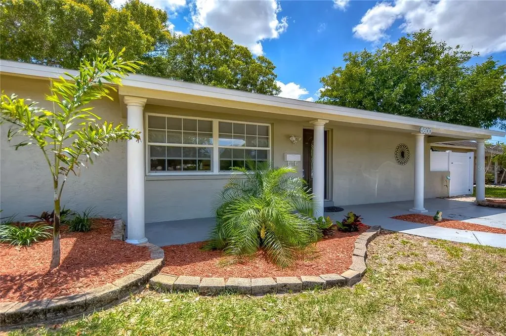 5600 30th Avenue N St Petersburg FL 33710