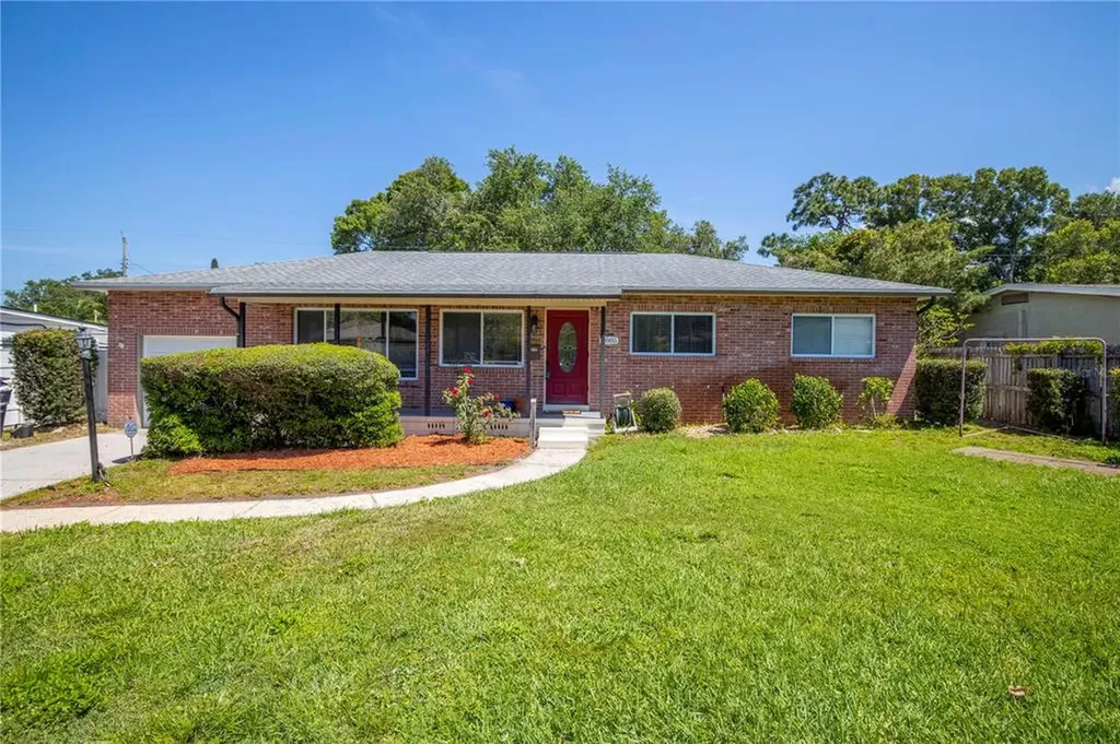 5885 5th Avenue S St Petersburg FL 33707