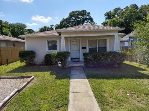 2611 6th Street S St Petersburg FL 33705