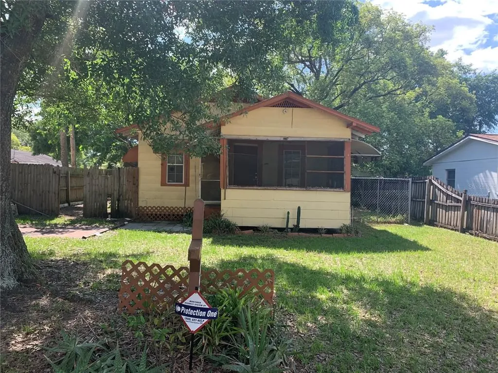 8504 N Huntley Avenue Tampa FL 33604