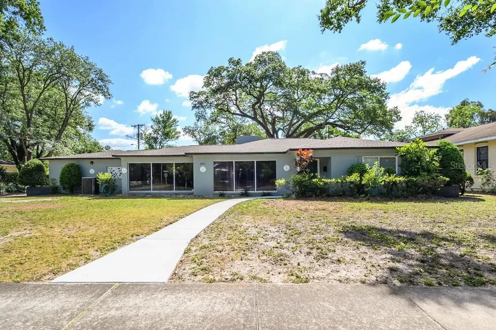 4021 N Central Avenue Tampa FL 33603