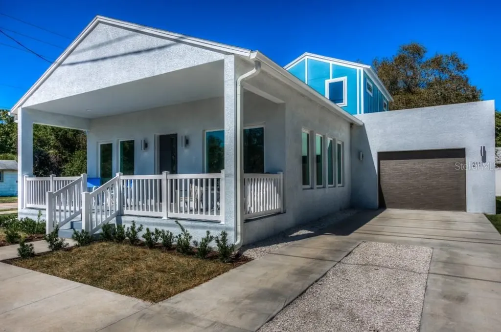 2111 4th Street Sarasota FL 34237