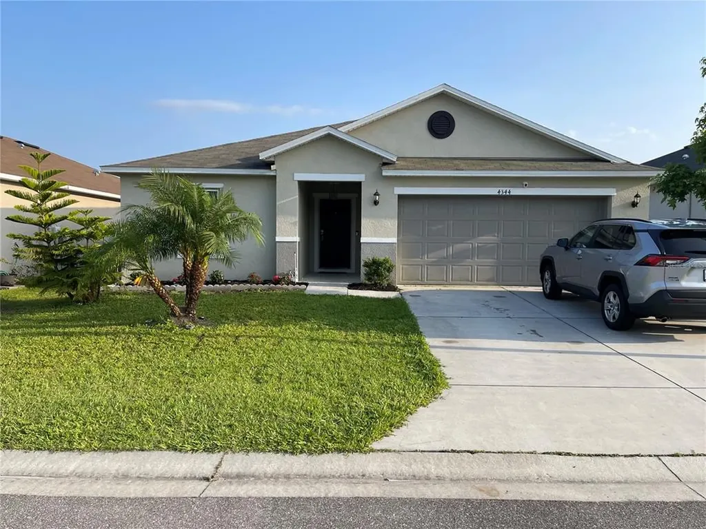 4344 Moon Shadow Loop Mulberry FL 33860
