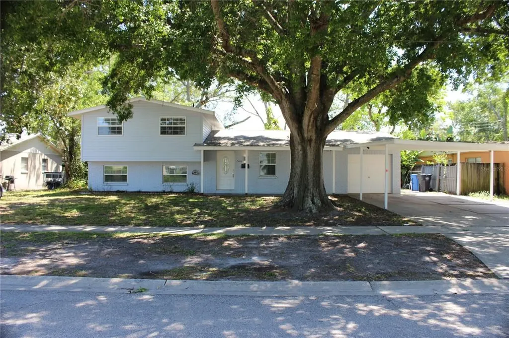 7408 W Hanna Avenue Tampa FL 33615