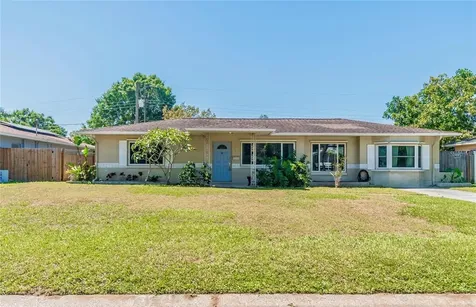 3828 21st Avenue N St Petersburg FL 33713