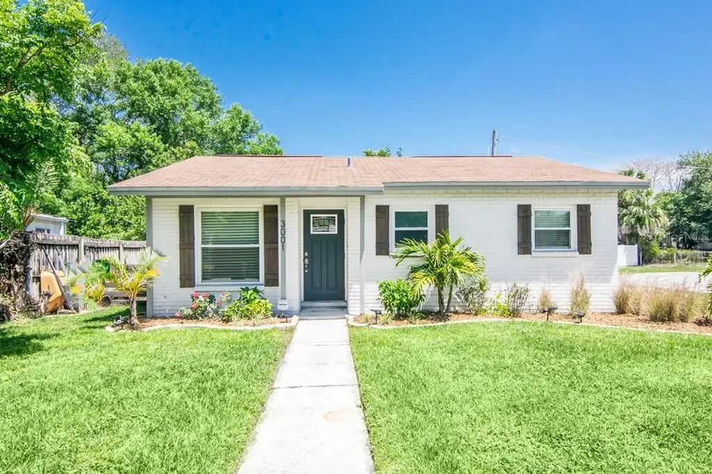 3001 W Pearl Avenue Tampa FL 33611