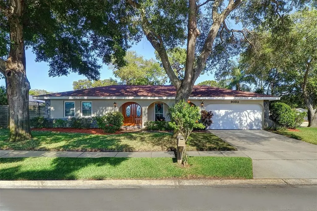 9033 123rd Way Seminole FL 33772