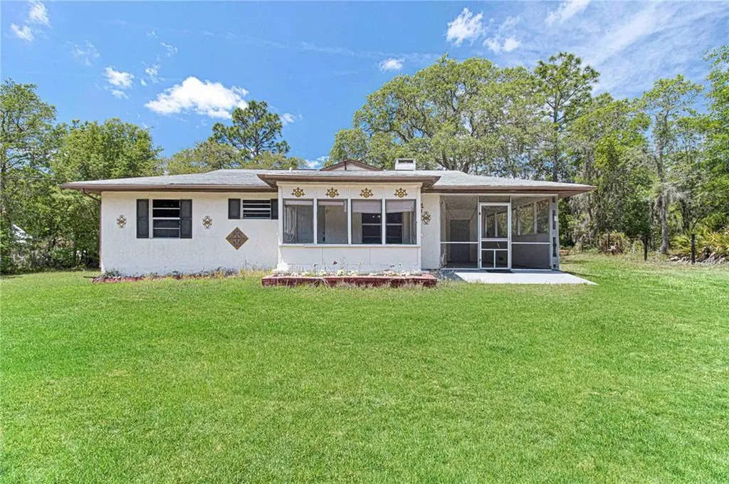 11288 N Farmwood Avenue Dunnellon FL 34433
