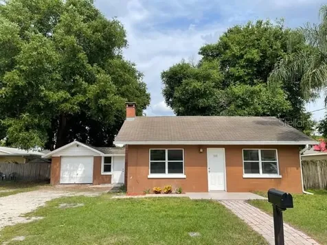 1215 Bay Street Kissimmee FL 34744