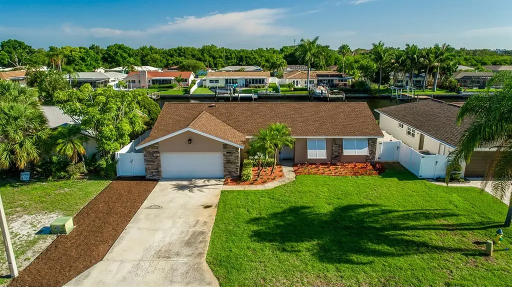 147 97th Avenue NE St Petersburg FL 33702