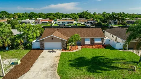 147 97th Avenue NE St Petersburg FL 33702
