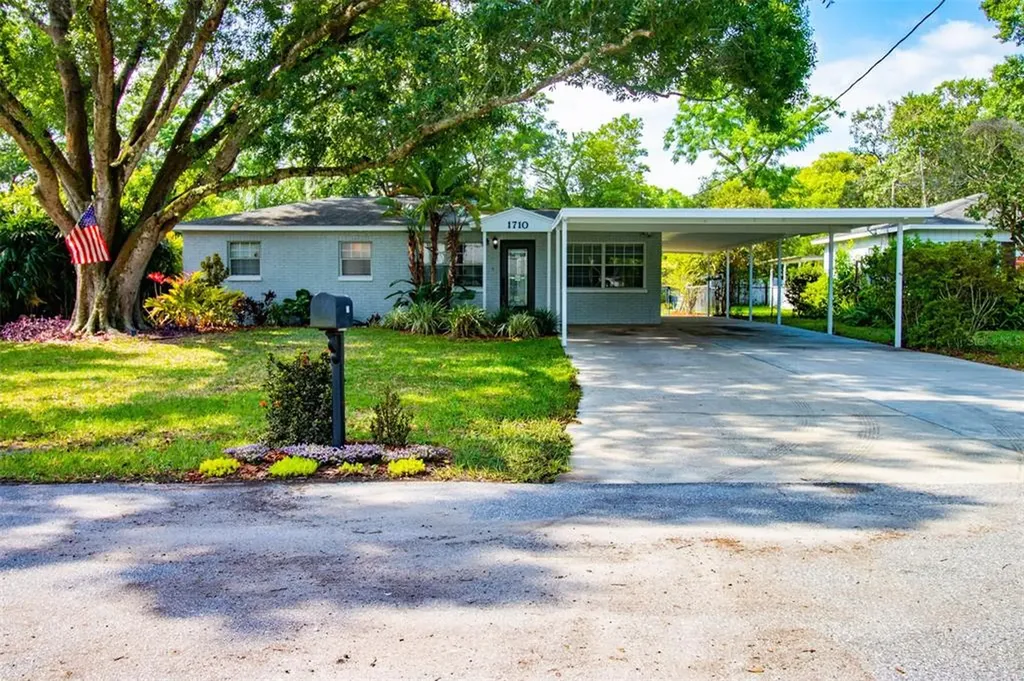 1710 W Followthru Drive Tampa FL 33612