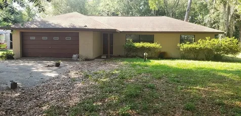 4723 Cr 306 Lake Panasoffkee FL 33538