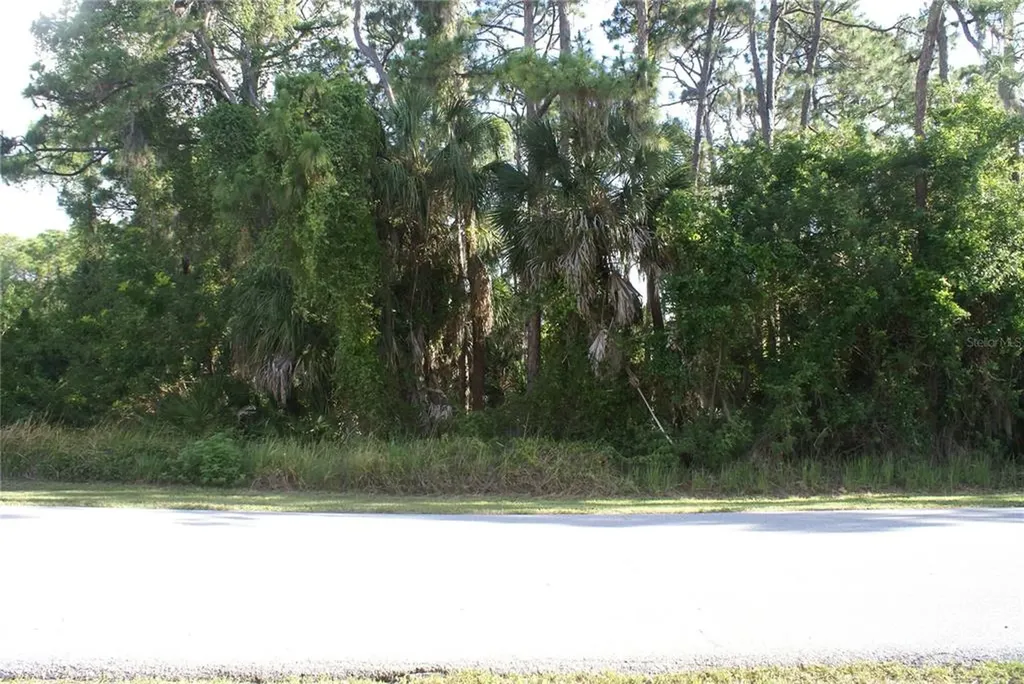 8948 Bantry Bay Boulevard Englewood FL 34224
