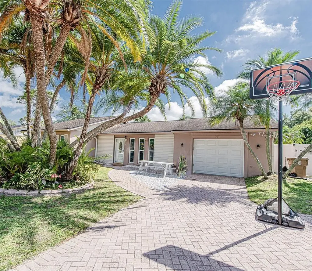 275 Florida Parkway Kissimmee FL 34743