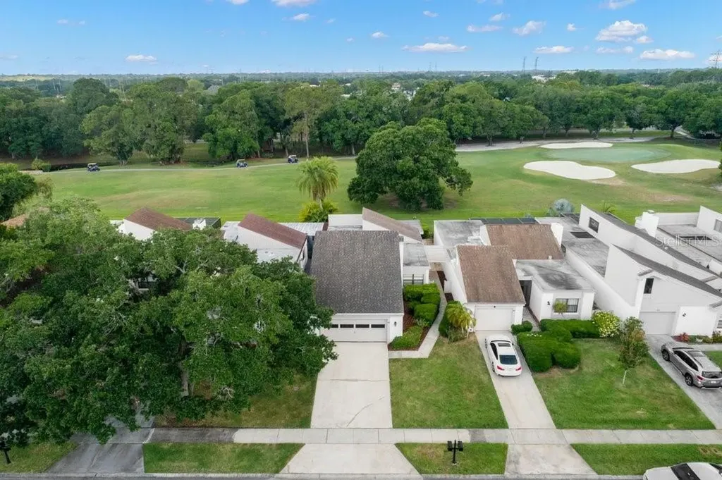 100 Lisa Lane Oldsmar FL 34677