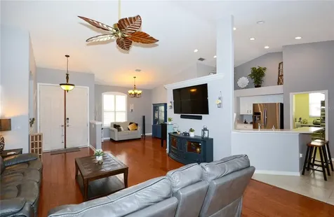 6627 64th Terrace E Bradenton FL 34203