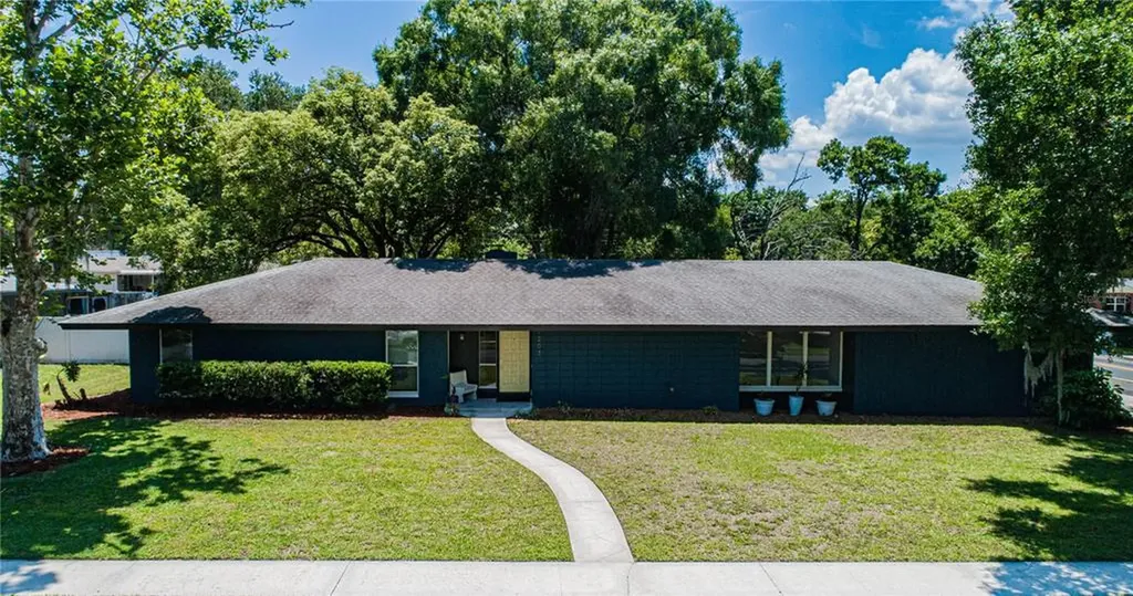 1203 Robinswood Court N Lakeland FL 33813