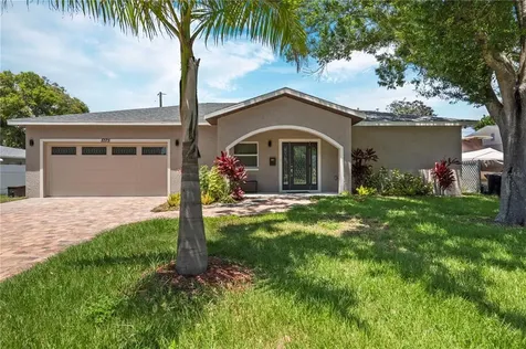 5375 14th Avenue N St Petersburg FL 33710
