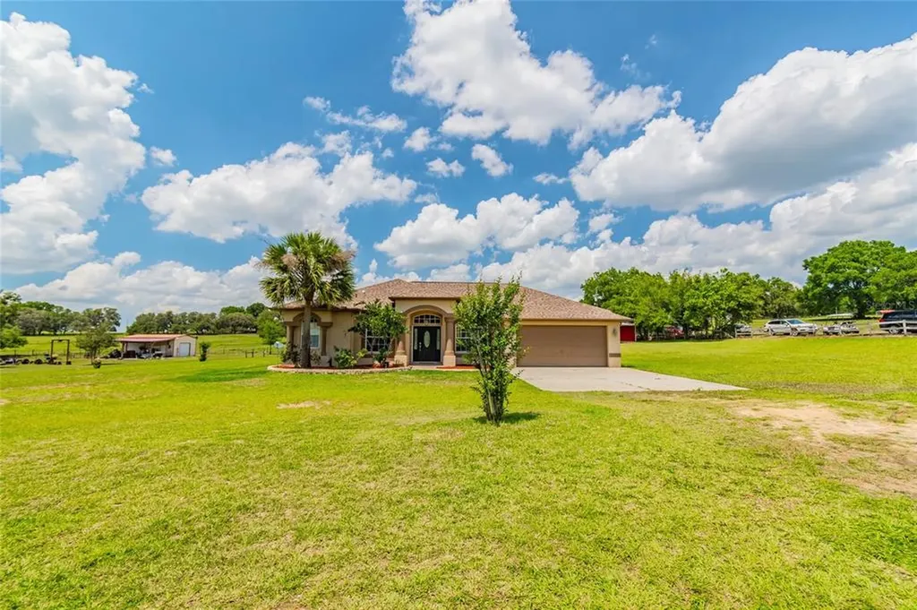 36713 Christian Road Dade City FL 33523