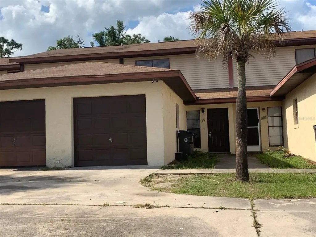 290 W Towne Place Titusville FL 32796