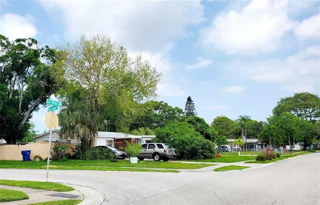 5622 63rd Way N St Petersburg FL 33709