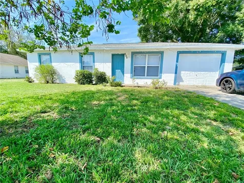 286 Boca Ciega Road Mascotte FL 34753