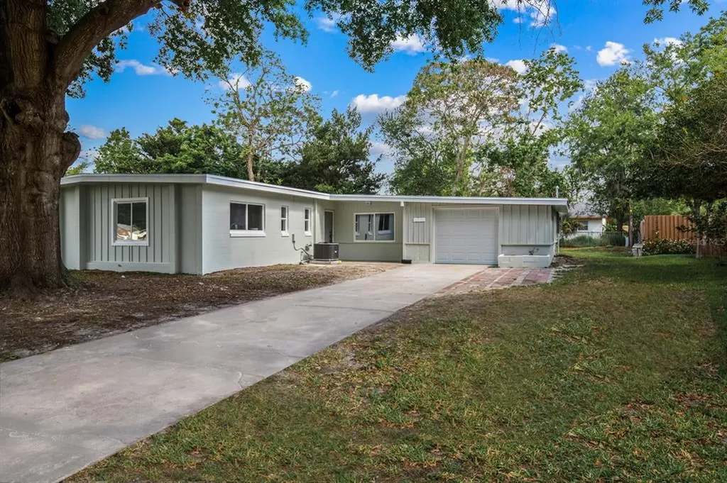4410 Bradley Avenue Orlando FL 32839