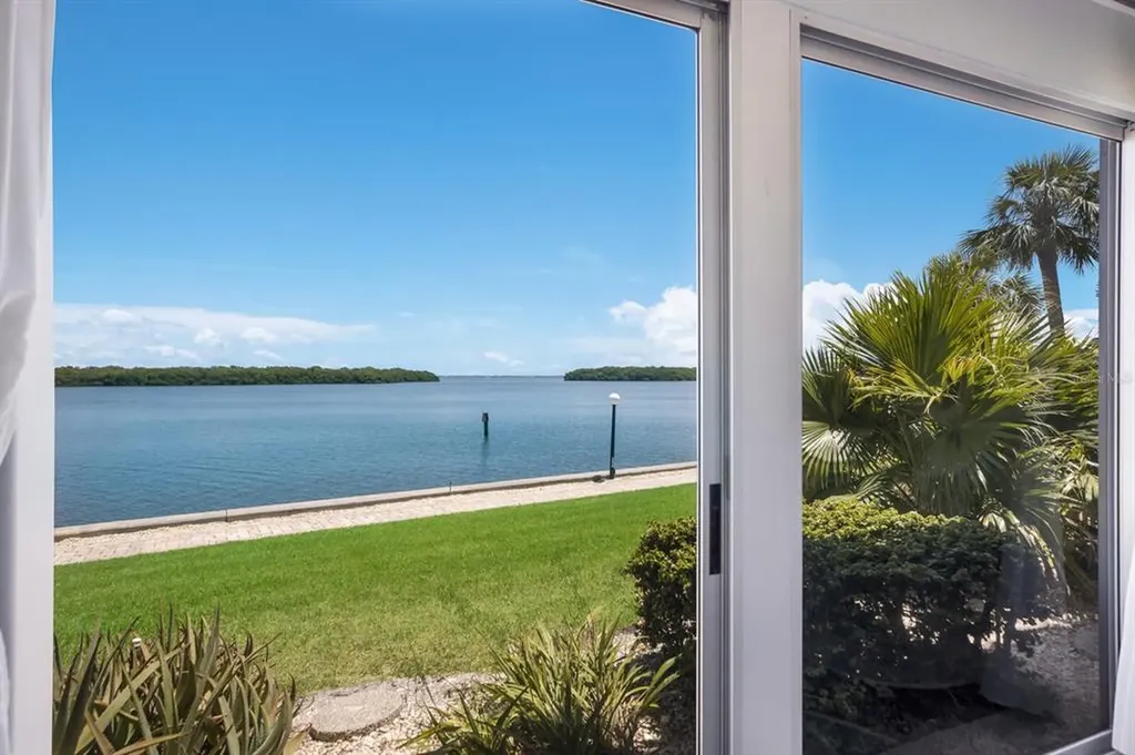 4430 Exeter Drive Longboat Key FL 34228